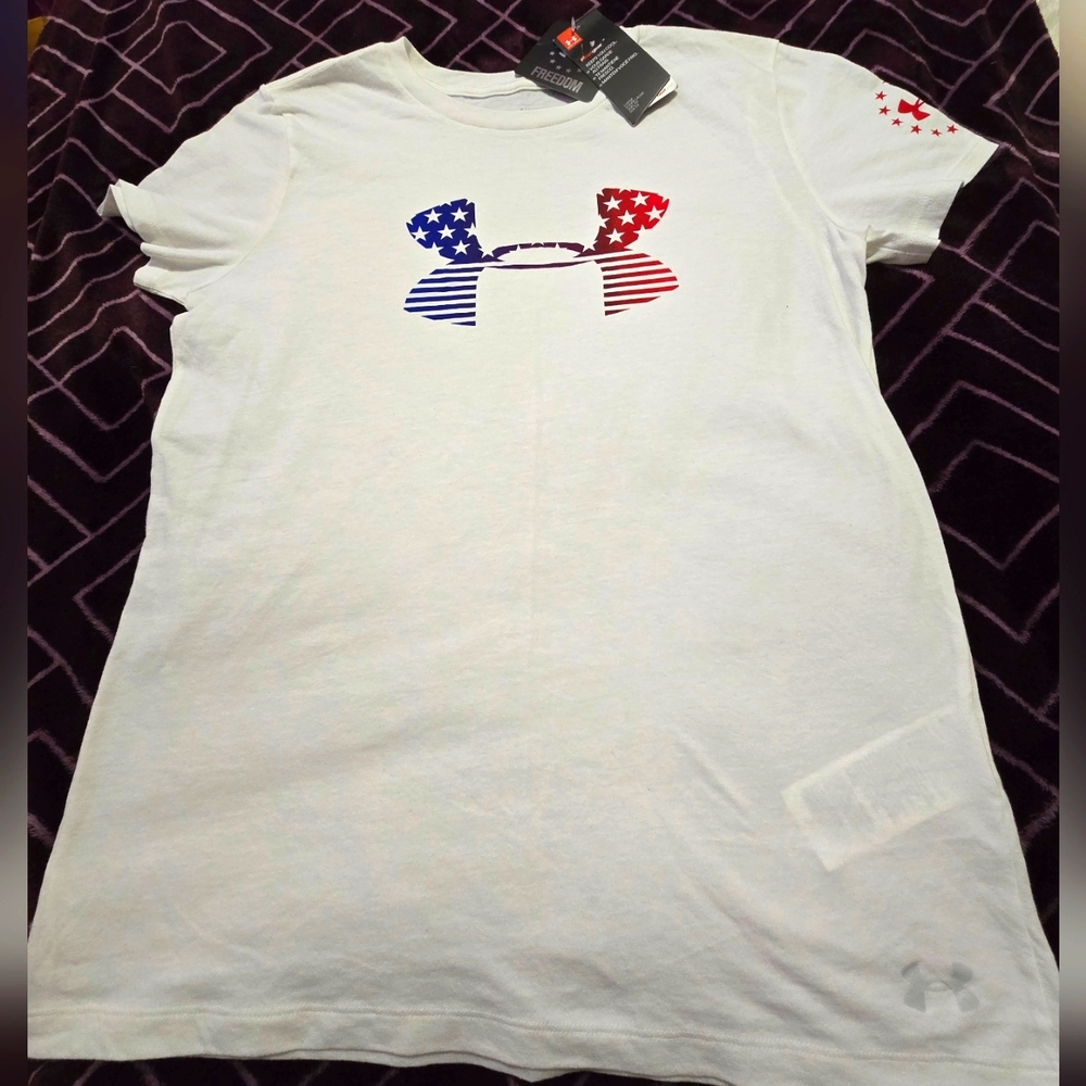 UNDER ARMOUR Mens Classic Tee FREEDOM. White Size S